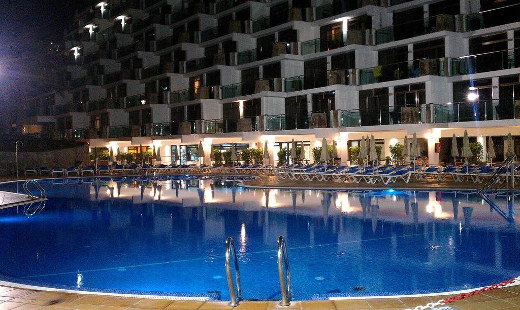 Grupotel Revoli Пуэрто Рико Экстерьер фото